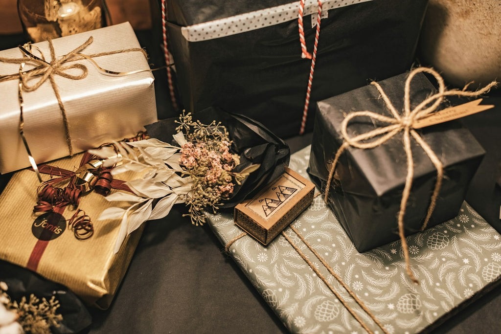 Thoughtful Gestures